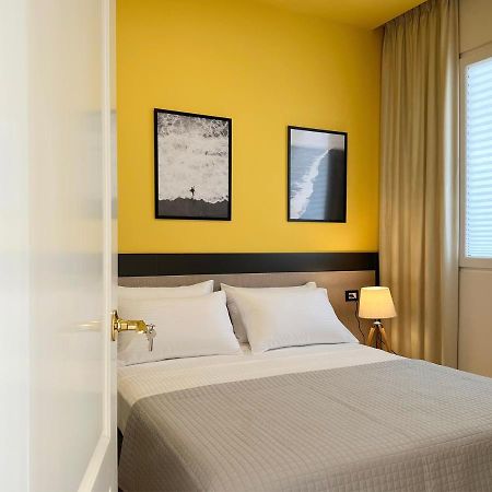 13 Eur For Monthly Stay - Home By The Sea - Hbs Golem  Ngoại thất bức ảnh