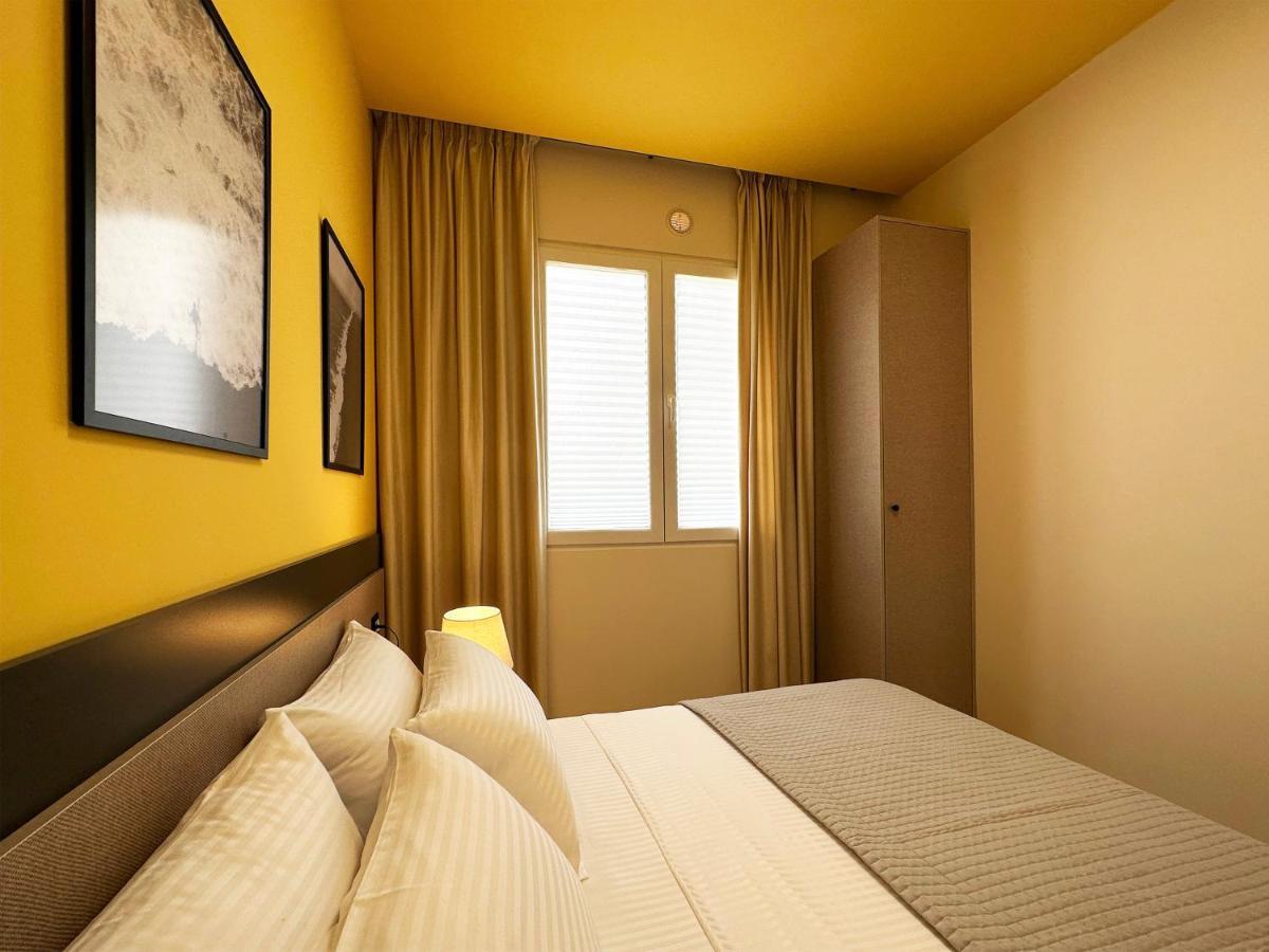 13 Eur For Monthly Stay - Home By The Sea - Hbs Golem  Ngoại thất bức ảnh