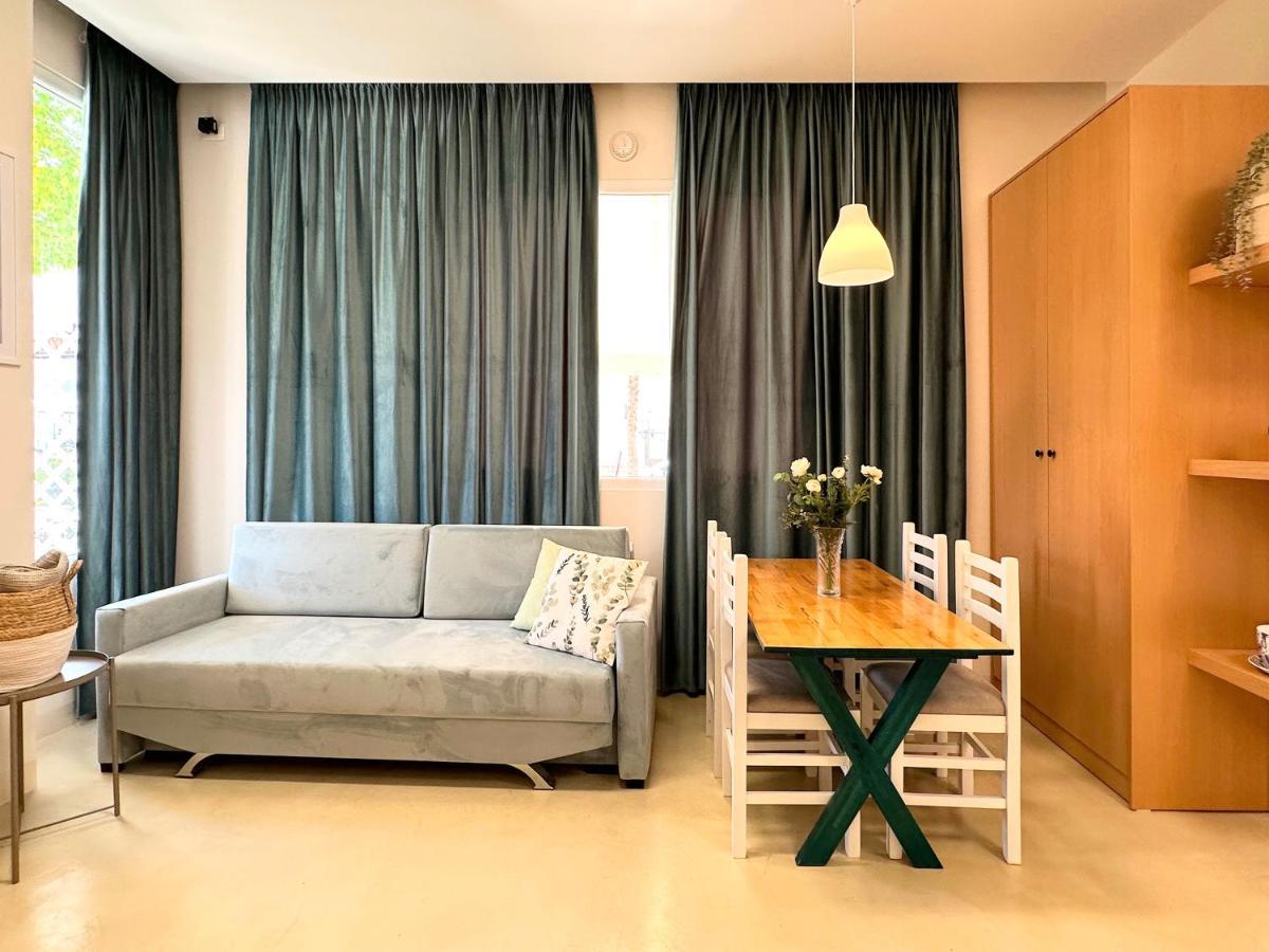 13 Eur For Monthly Stay - Home By The Sea - Hbs Golem  Ngoại thất bức ảnh