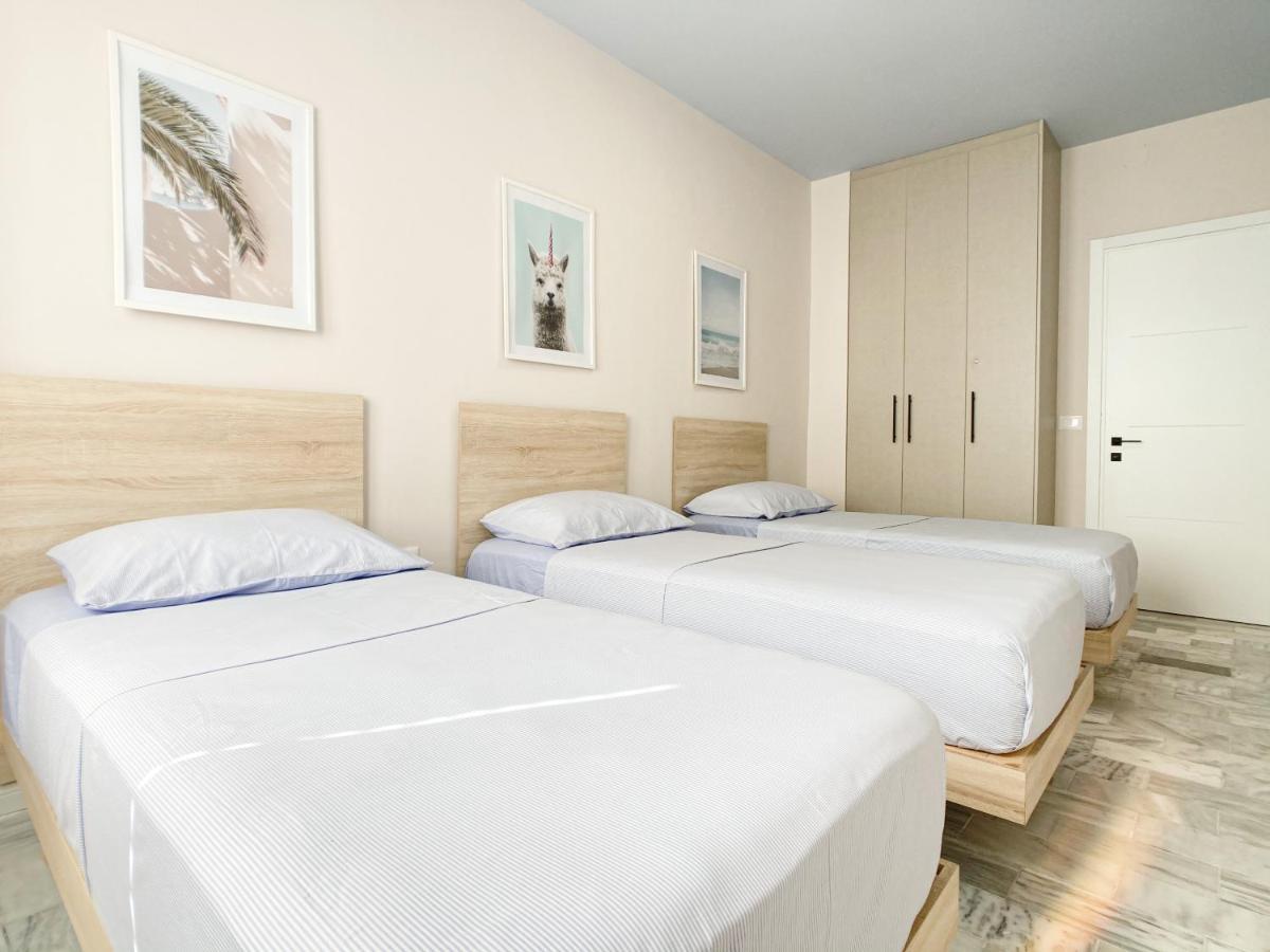13 Eur For Monthly Stay - Home By The Sea - Hbs Golem  Ngoại thất bức ảnh