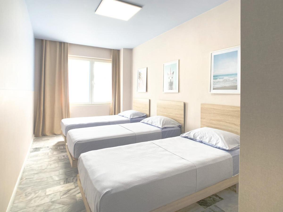 13 Eur For Monthly Stay - Home By The Sea - Hbs Golem  Ngoại thất bức ảnh