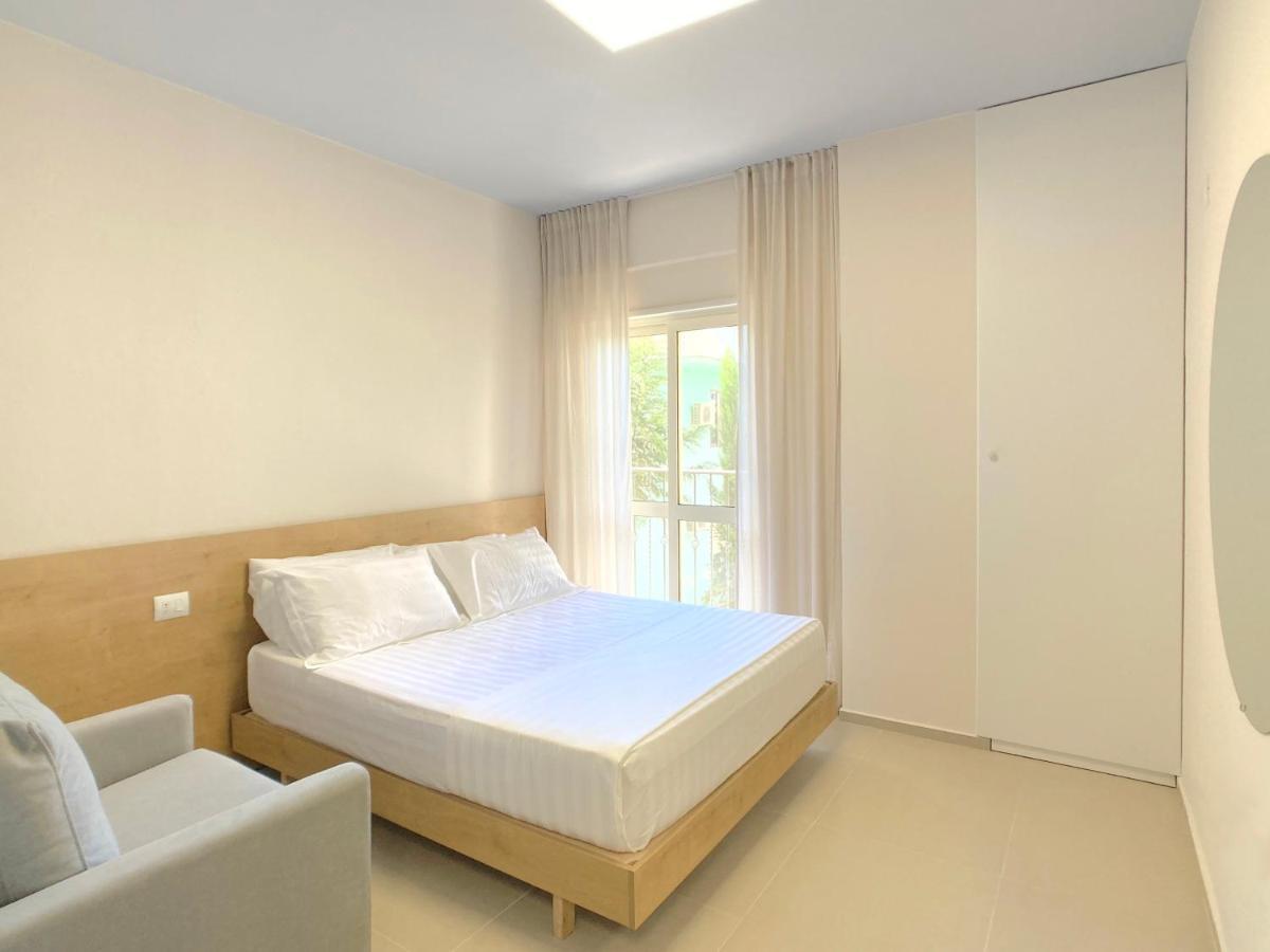 13 Eur For Monthly Stay - Home By The Sea - Hbs Golem  Ngoại thất bức ảnh