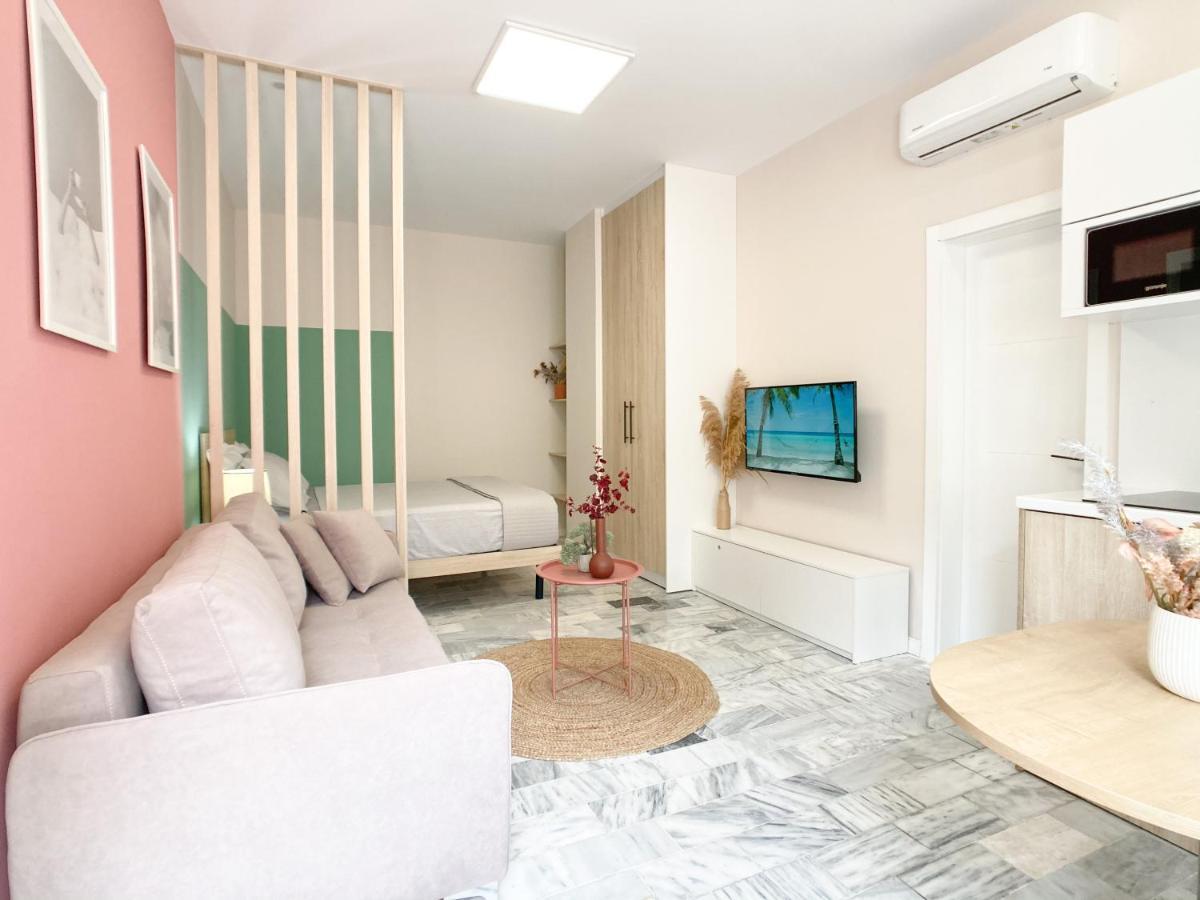 13 Eur For Monthly Stay - Home By The Sea - Hbs Golem  Ngoại thất bức ảnh