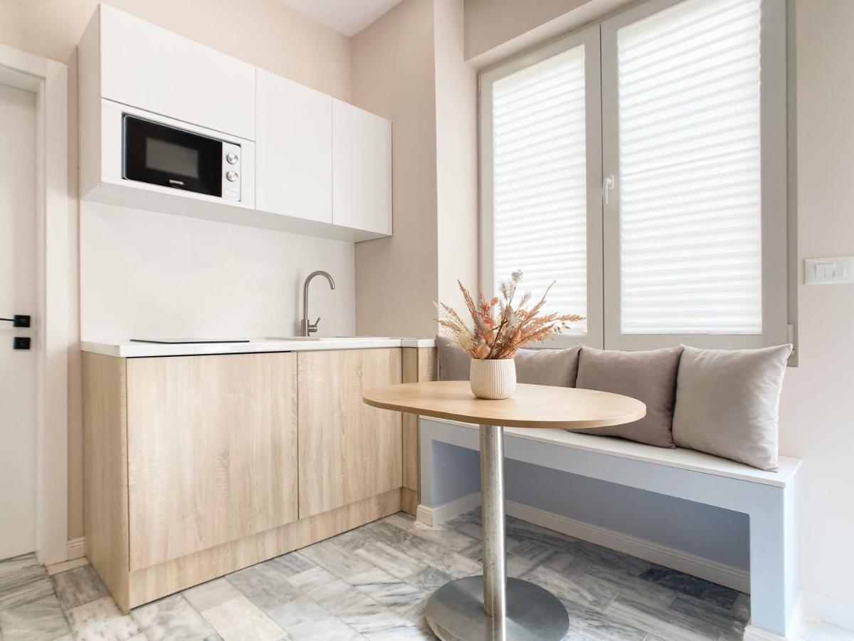 13 Eur For Monthly Stay - Home By The Sea - Hbs Golem  Ngoại thất bức ảnh